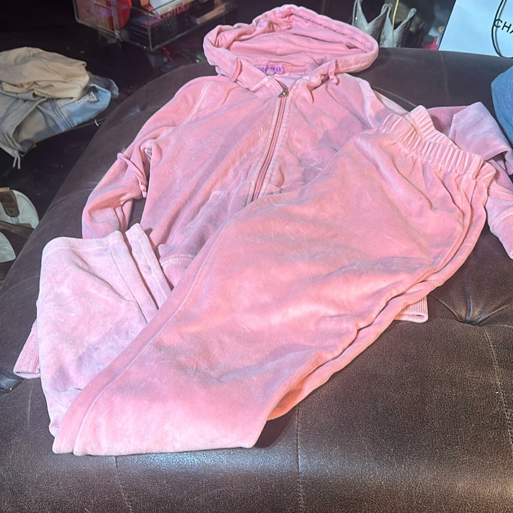 Pink velour jumpsuit medium new miran brand zipper missing pull can still ZipUp